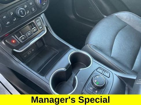 Used 2020 GMC Terrain SLT w/ LPO, Floor Liner Package image 25