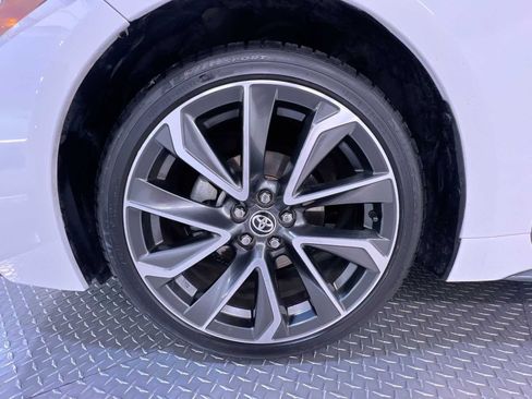 Used 2022 Toyota Corolla SE w/ Carpet Mat Package (TMS) FWD image 10