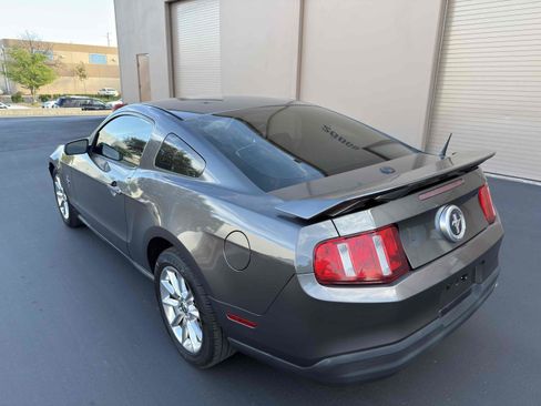 Used 2010 Ford Mustang Premium image 23