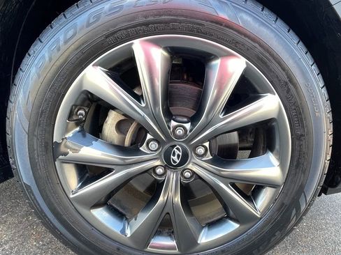 Used 2017 Hyundai Santa Fe Sport w/ Cargo Package FWD image 17