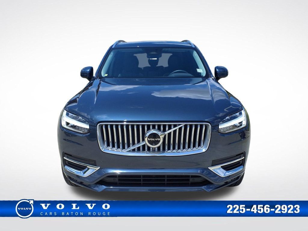 Certified 2024 Volvo XC90 B5 Plus w/ Protection Package Premier AWD/4WD image 2