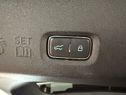 Used 2025 Ford Expedition King Ranch image 10