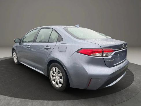 Used 2022 Toyota Corolla LE FWD image 7