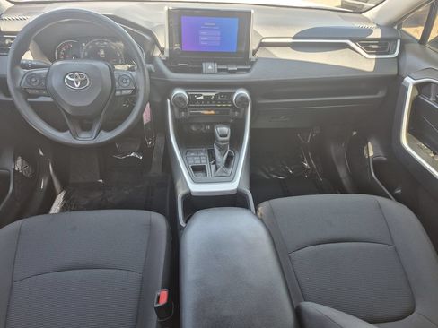 Used 2023 Toyota RAV4 LE AWD/4WD image 14