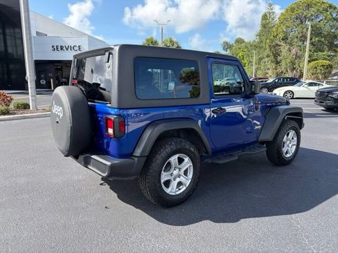 Used 2018 Jeep Wrangler Sport AWD/4WD image 6
