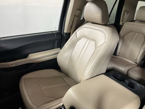Used 2024 Ford Expedition Max Limited AWD/4WD image 28