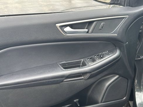 Used 2022 Ford Edge SEL w/ Convenience Package image 13