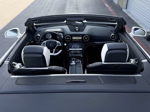 Used 2015 Mercedes-Benz SL 550 image 20