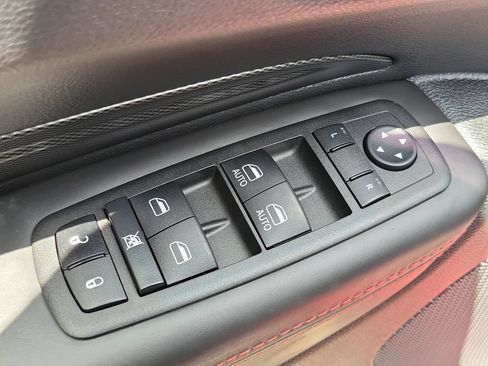 Used 2023 Dodge Durango R/T RWD image 16