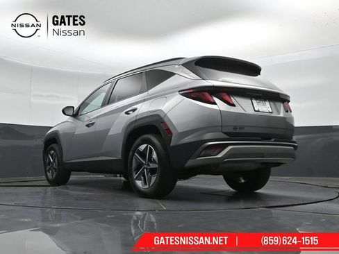 Used 2025 Hyundai Tucson SEL AWD/4WD image 46