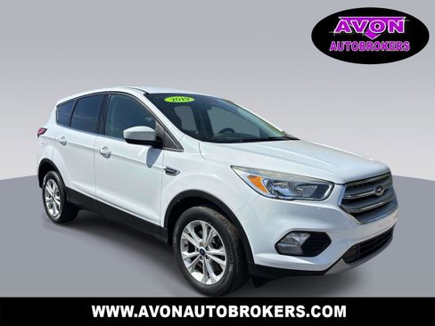 Used 2019 Ford Escape SE AWD/4WD image 1
