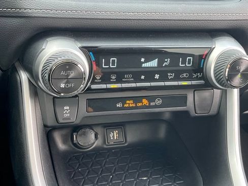 Used 2024 Toyota RAV4 AWD Hybrid image 25