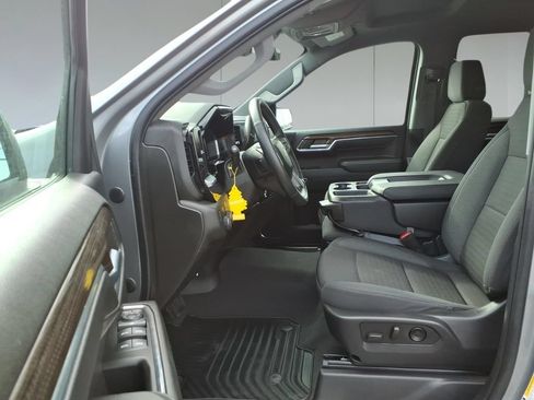 Used 2023 Chevrolet Silverado 1500 LT AWD/4WD image 15