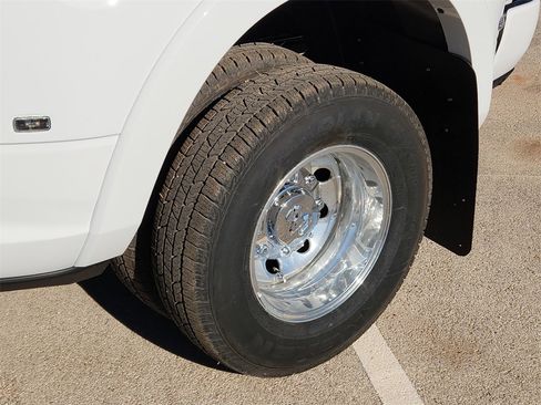 New 2026 RAM 3500 Limited image 15