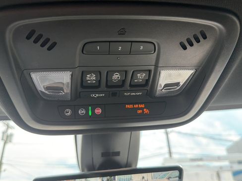 Used 2023 Chevrolet Traverse RS w/ LPO, Floor Liner Package AWD/4WD image 35