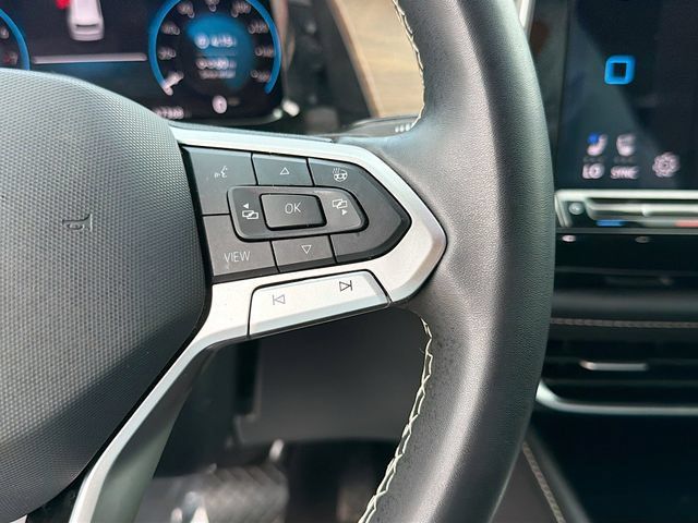Used 2024 Volkswagen Atlas SE FWD image 37
