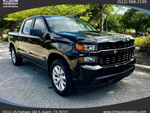 Used 2020 Chevrolet Silverado 1500 Custom w/ Custom Value Package RWD image 3