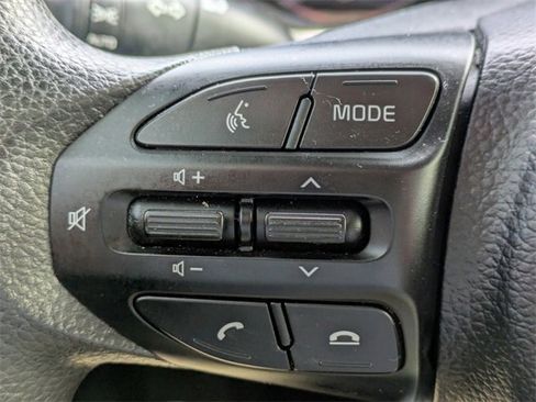 Used 2023 Kia Rio S w/ Technology Package image 25