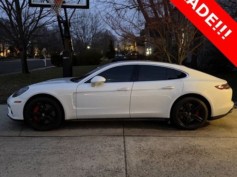 Used 2018 Porsche Panamera Turbo image 1