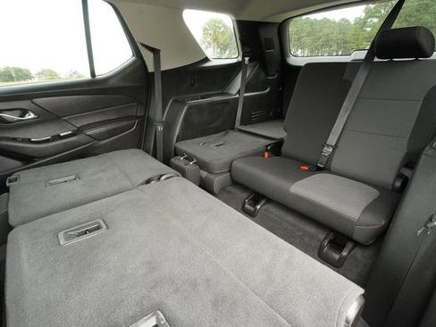 Used 2019 Chevrolet Traverse LS image 28