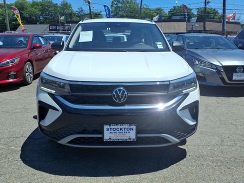 Used 2024 Volkswagen Taos S FWD image 2