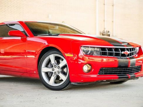 Used 2010 Chevrolet Camaro SS w/ RS Package image 33