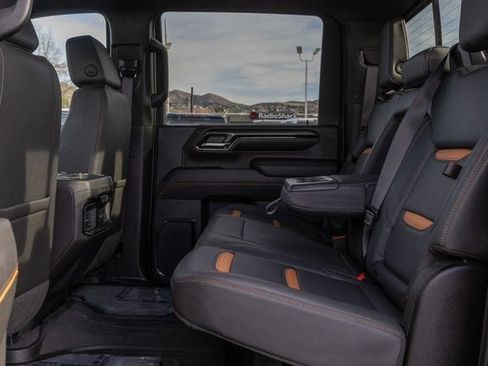 Used 2024 GMC Sierra 2500 AT4 w/ Technology Package image 8