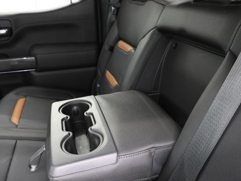 Used 2022 GMC Sierra 1500 AT4 w/ AT4 Premium Package AWD/4WD image 37