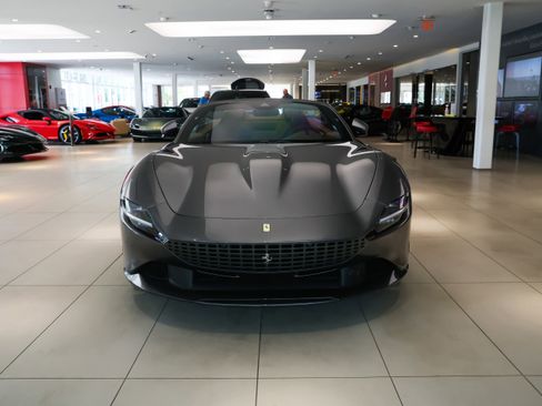 Used 2025 Ferrari Roma Spider RWD image 30