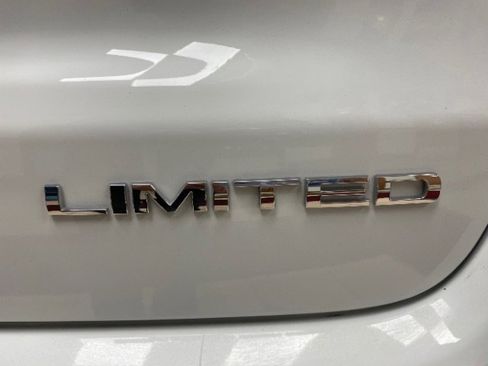 Used 2025 Jeep Compass Limited AWD/4WD image 20