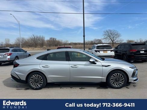 New 2025 Hyundai Sonata SEL image 4