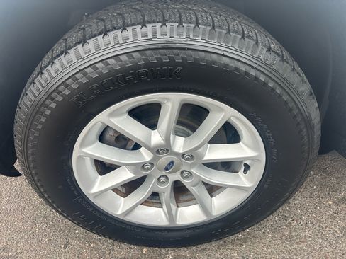 Used 2014 Ford Edge SE w/ Equipment Group 101A image 28