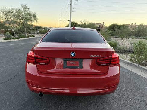 Used 2016 BMW 320i Sedan image 4
