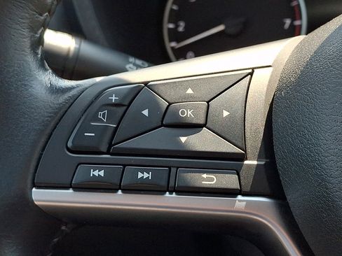 Used 2022 Nissan Sentra SV w/ All-Weather Package FWD image 23