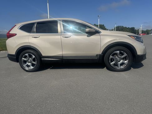 Used 2019 Honda CR-V EX image 2