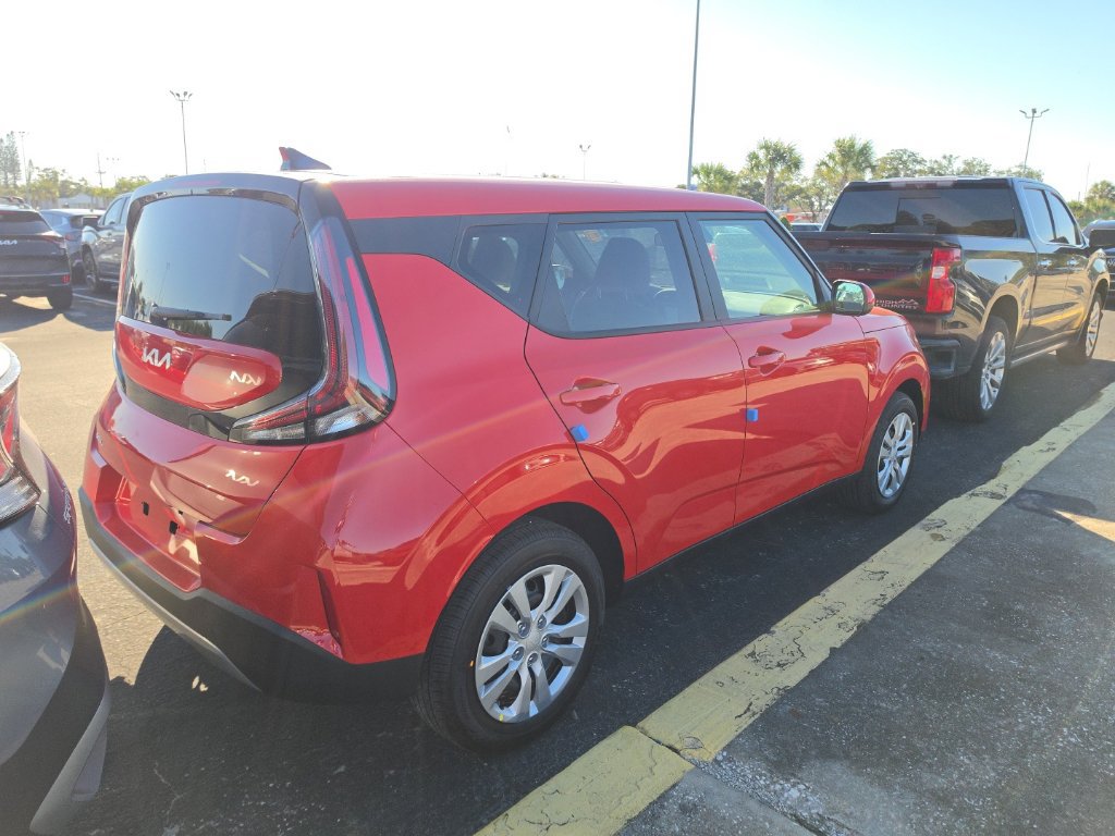 Certified 2023 Kia Soul S FWD image 19
