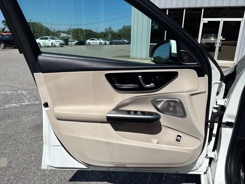 Used 2023 Mercedes-Benz C 300 4MATIC Sedan w/ Exclusive Trim Package image 15