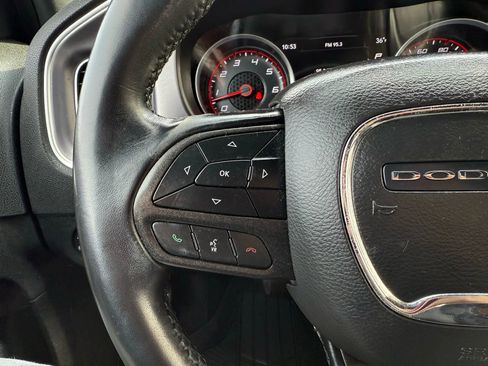 Used 2022 Dodge Charger SXT image 19