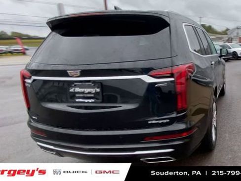 Used 2025 Cadillac XT6 Premium Luxury image 8