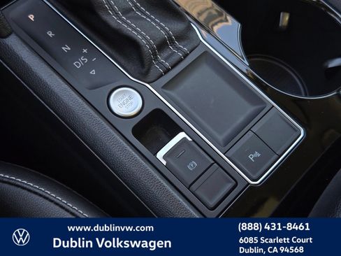 Certified 2023 Volkswagen Atlas SE w/ Panoramic Sunroof Package FWD image 20