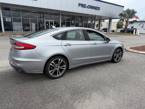 Used 2020 Ford Fusion Titanium AWD/4WD image 3