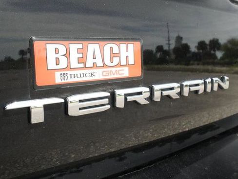 Used 2023 GMC Terrain SLE w/ Driver Convenience Package FWD image 42