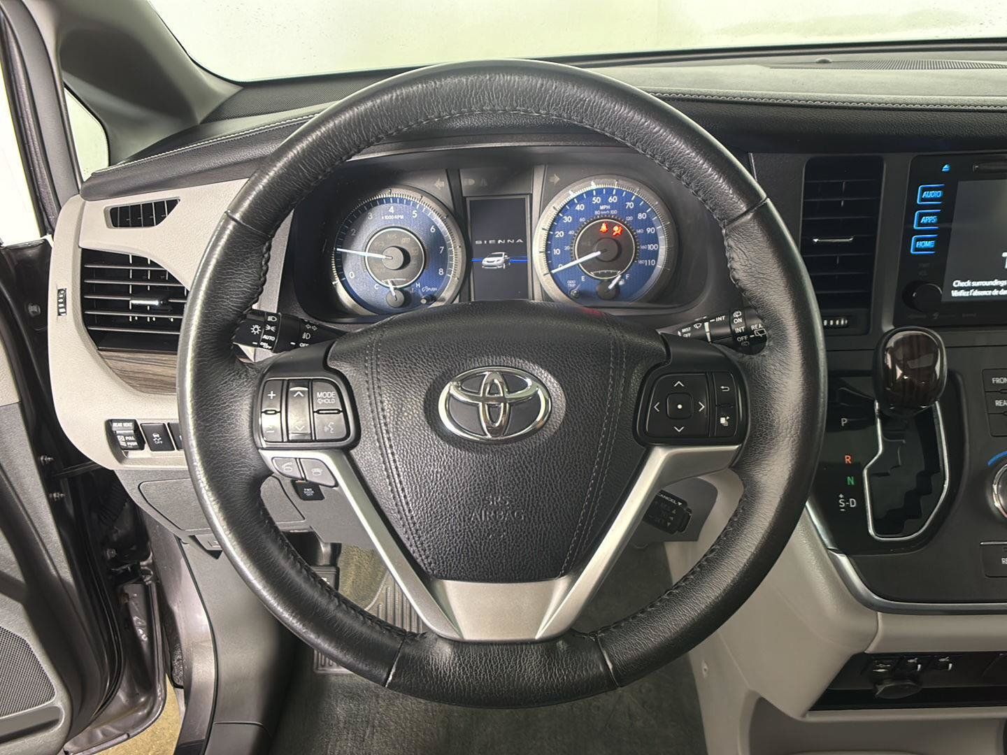 Used 2017 Toyota Sienna XLE w/ XLE Navigation Package AWD/4WD image 29