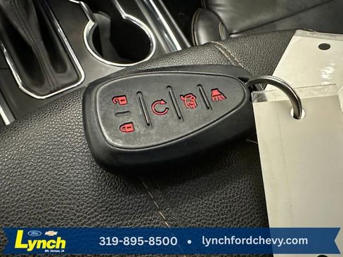 Used 2018 Chevrolet Traverse RS image 17