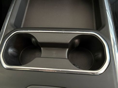 Used 2025 Chevrolet Silverado 2500 LTZ w/ LTZ Convenience Package image 10