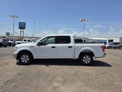 Used 2017 Ford F150 XLT RWD image 2