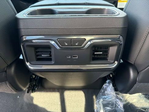 New 2026 GMC Sierra 2500 Denali w/ Denali Reserve Package AWD/4WD image 14