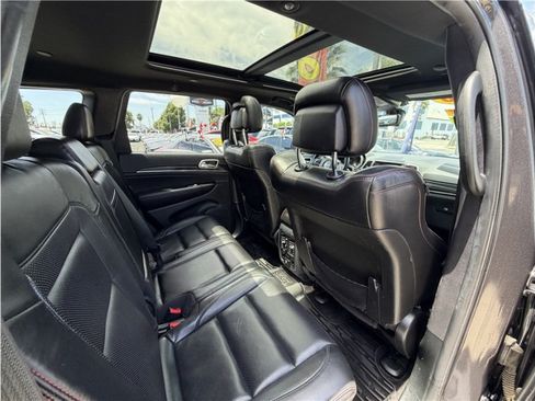 Used 2018 Jeep Grand Cherokee Trailhawk w/ Trailhawk Luxury Group AWD/4WD image 26