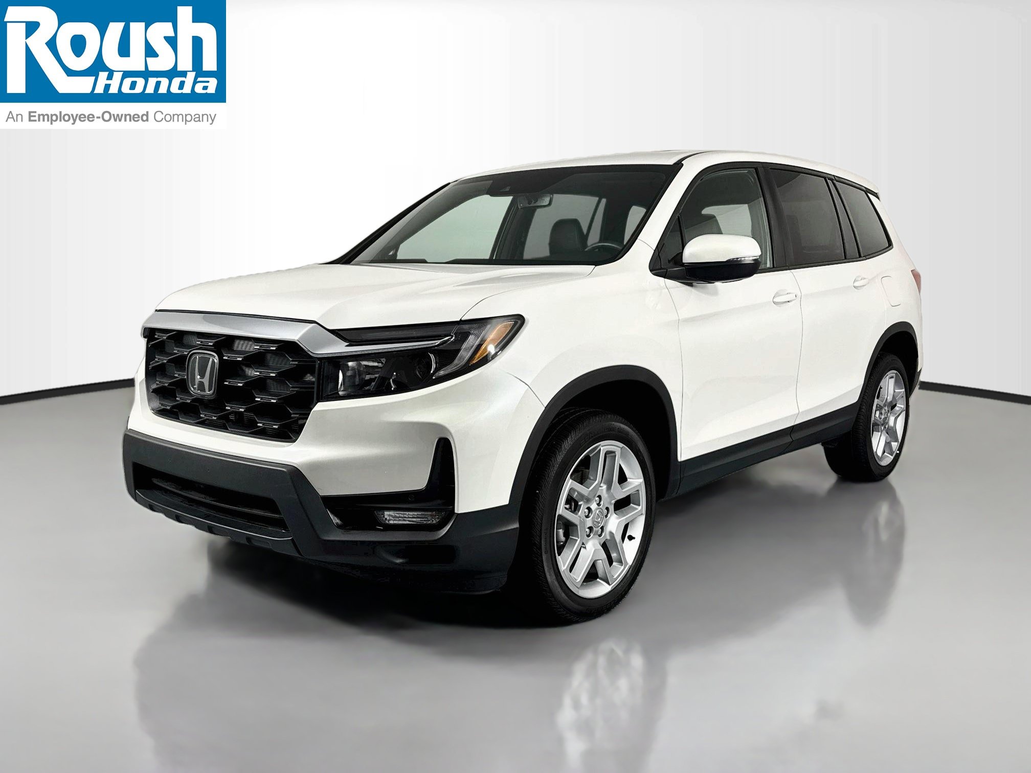 Certified 2025 Honda Passport EX-L image 1