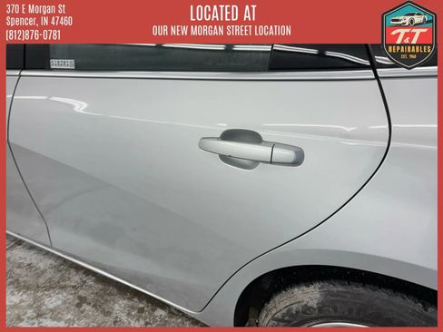 Used 2022 Chevrolet Malibu LT FWD image 21